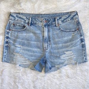 American Eagle Comfort Stretch Waistband Distressed Blue Jean Shorts Size 8